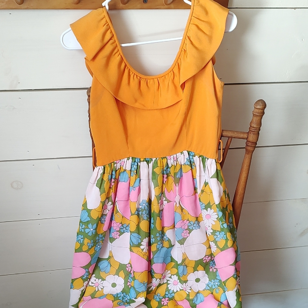 Womens Vintage Flower Power Dress with Ruffle Bodice. Fully Lined.